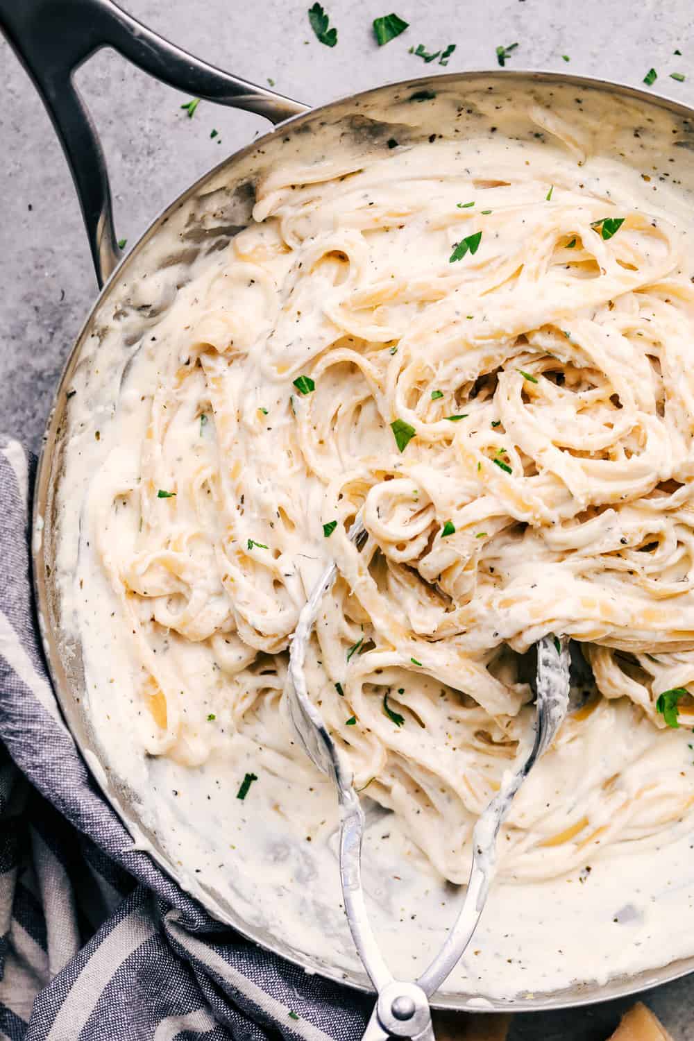 This Asiago Garlic Alfredo Pasta Is Just Like Olive Garden’s | Kitchn