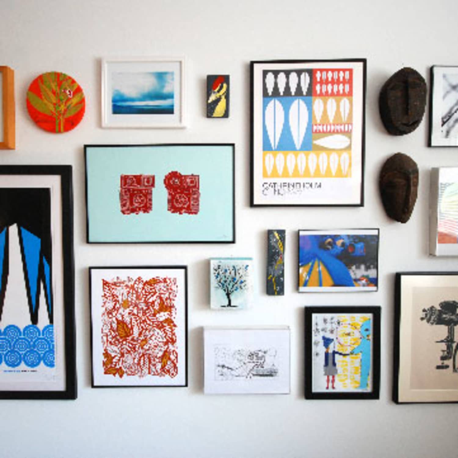 How To Create A Gallery Wall On A Budget Apartment Therapy