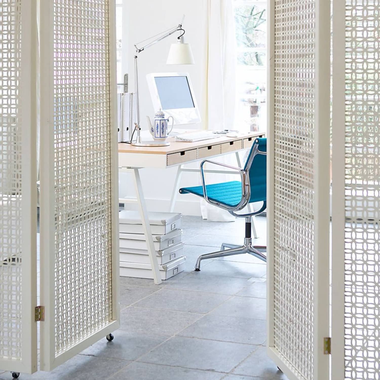10 Ideas For Dividing Small Spaces Apartment Therapy
