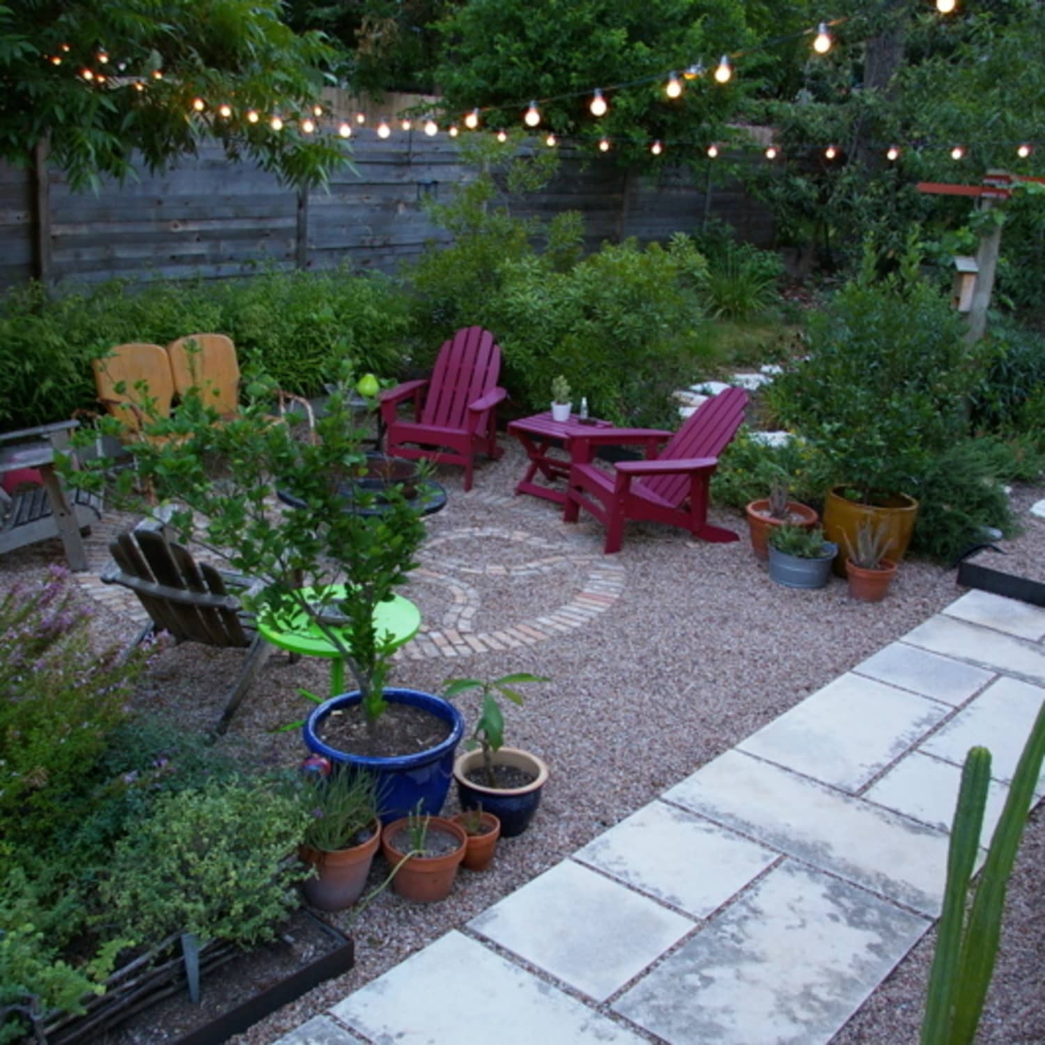 13 Clever Ways To Use Pavers In Your Backyard Apartment - 