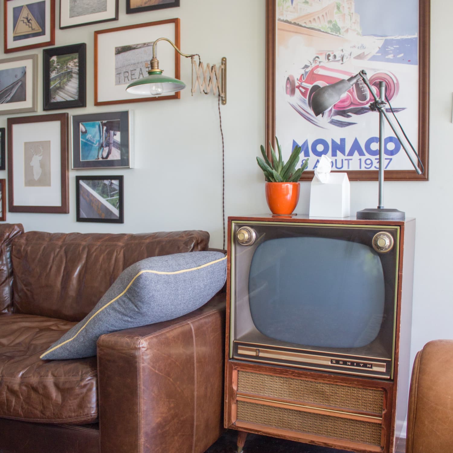 House Tour Isaac S Mid Century Silver Lake Perch