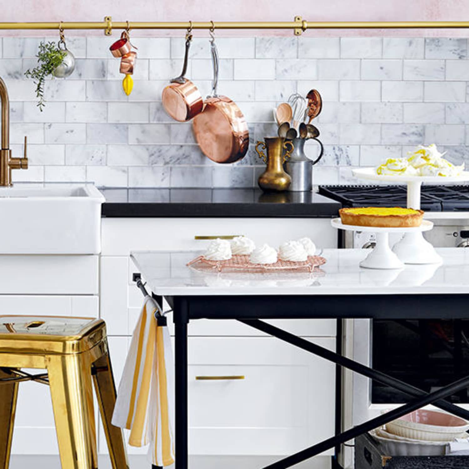 Clever Ways To Use Curtain Hardware That Have Nothing To Do With