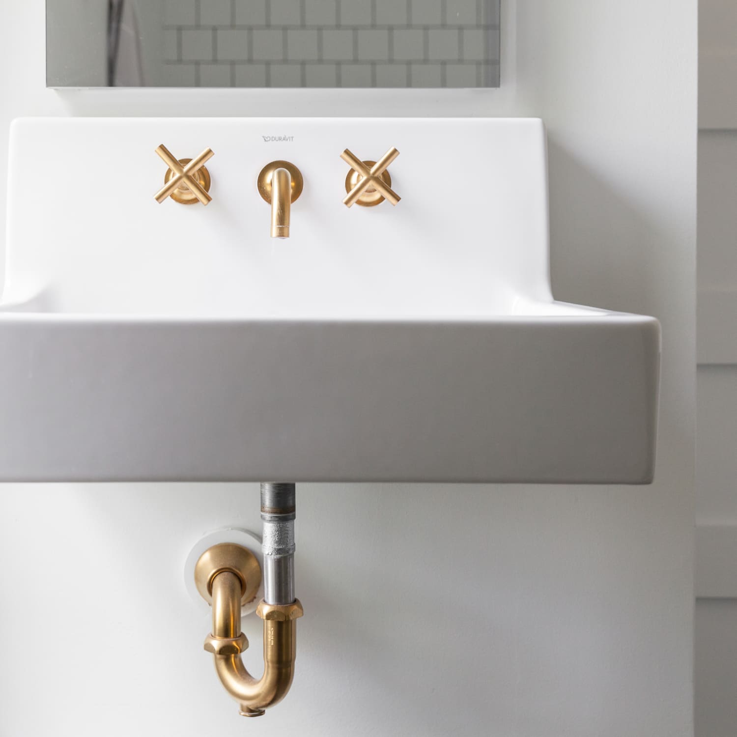 How To Get Rid Of Drain Flies Gnats In Bathroom Apartment Therapy