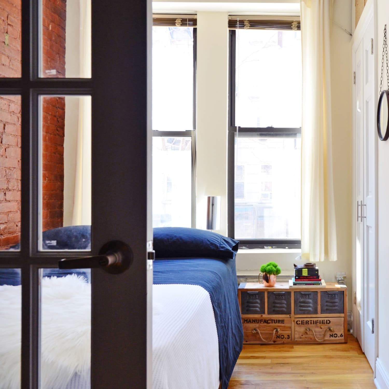 Tiny Apartment Tour On Nyc S Upper East Side Therapy
