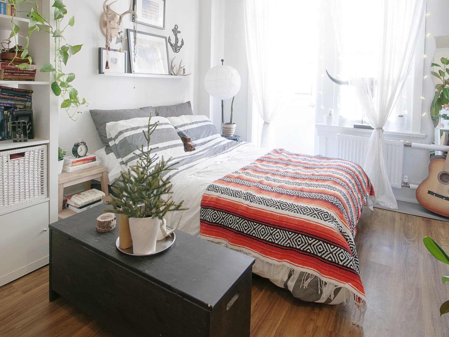 5 Ways To Lay Out A Studio Apartment Apartment Therapy