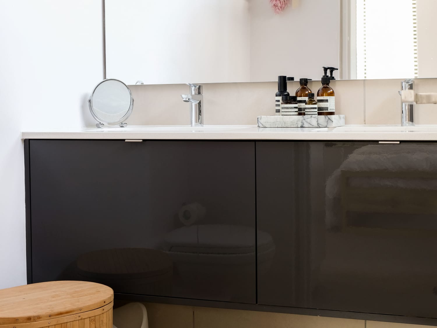 Frameless Bathroom Mirror Ideas Easy Budget Upgrades Apartment