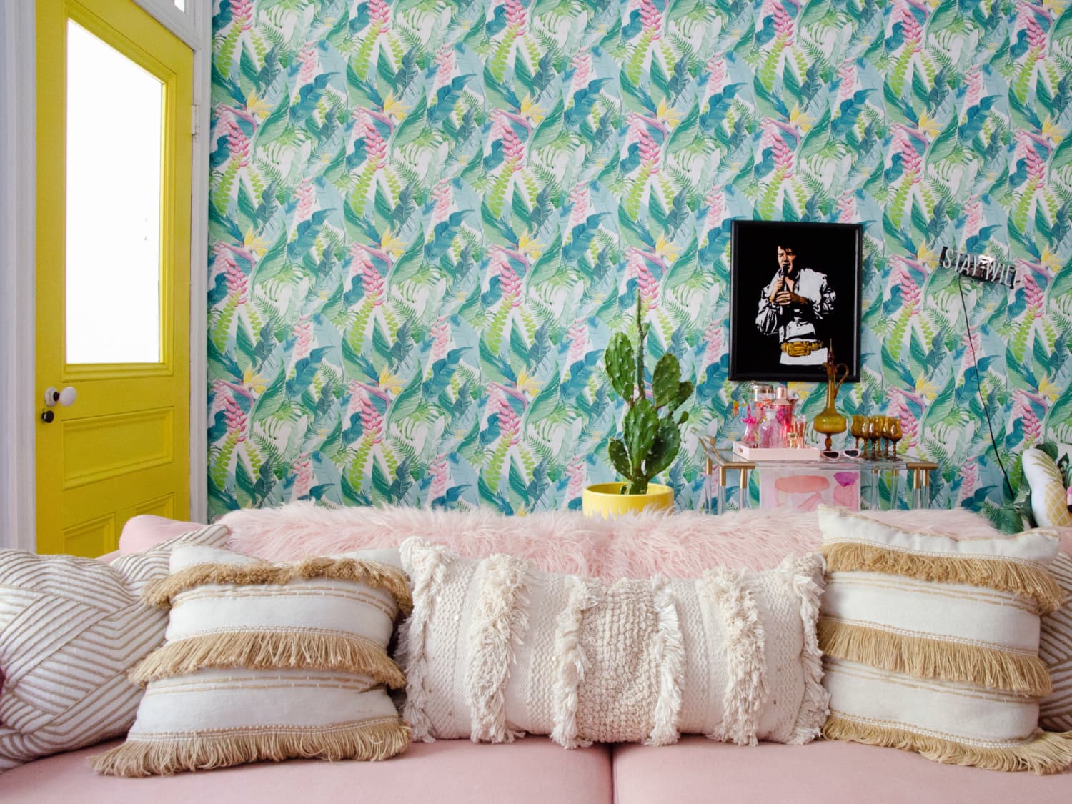 What Nobody Tells You About Removable Wallpaper Apartment