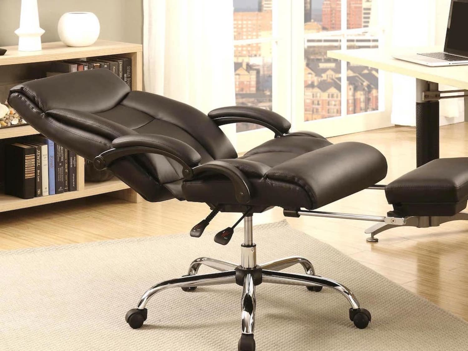 This Office Chair Will Let You Take A Comfortable Nap At Work This Office Chair Will Let You Take A Comfortable Nap At Work