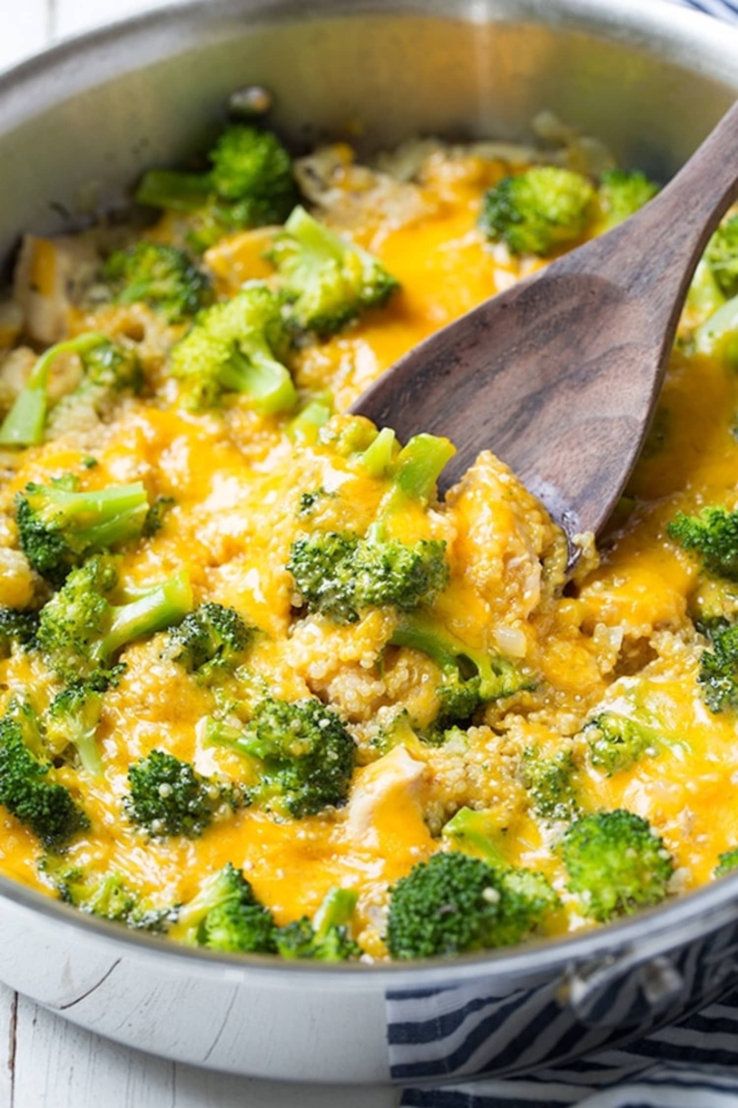 This One-Pan Cheesy Chicken Broccoli Couldn’t Be Easier