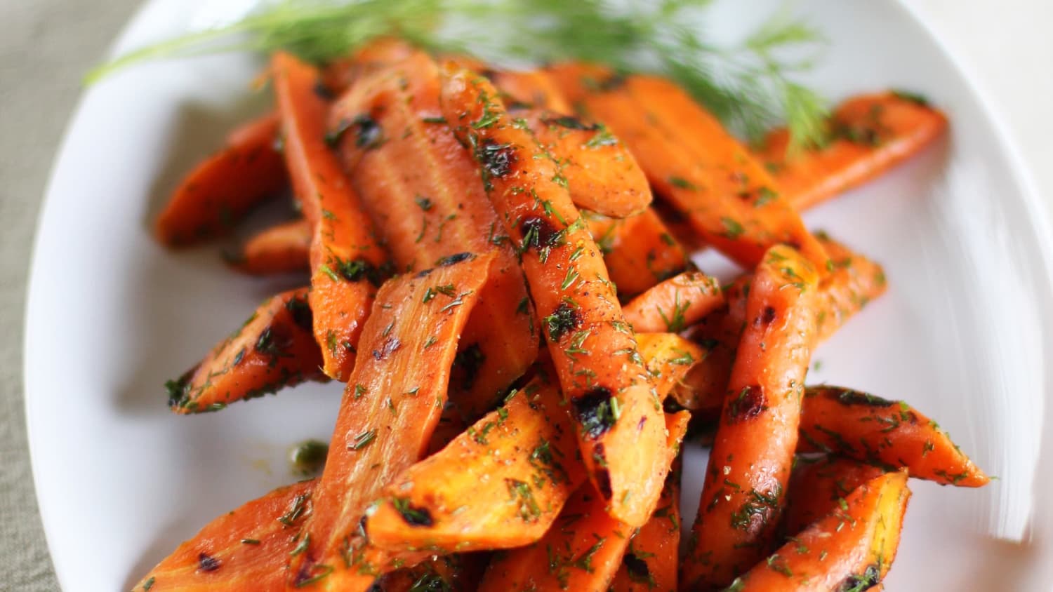 Grilled Carrots with Lemon and Dill-image