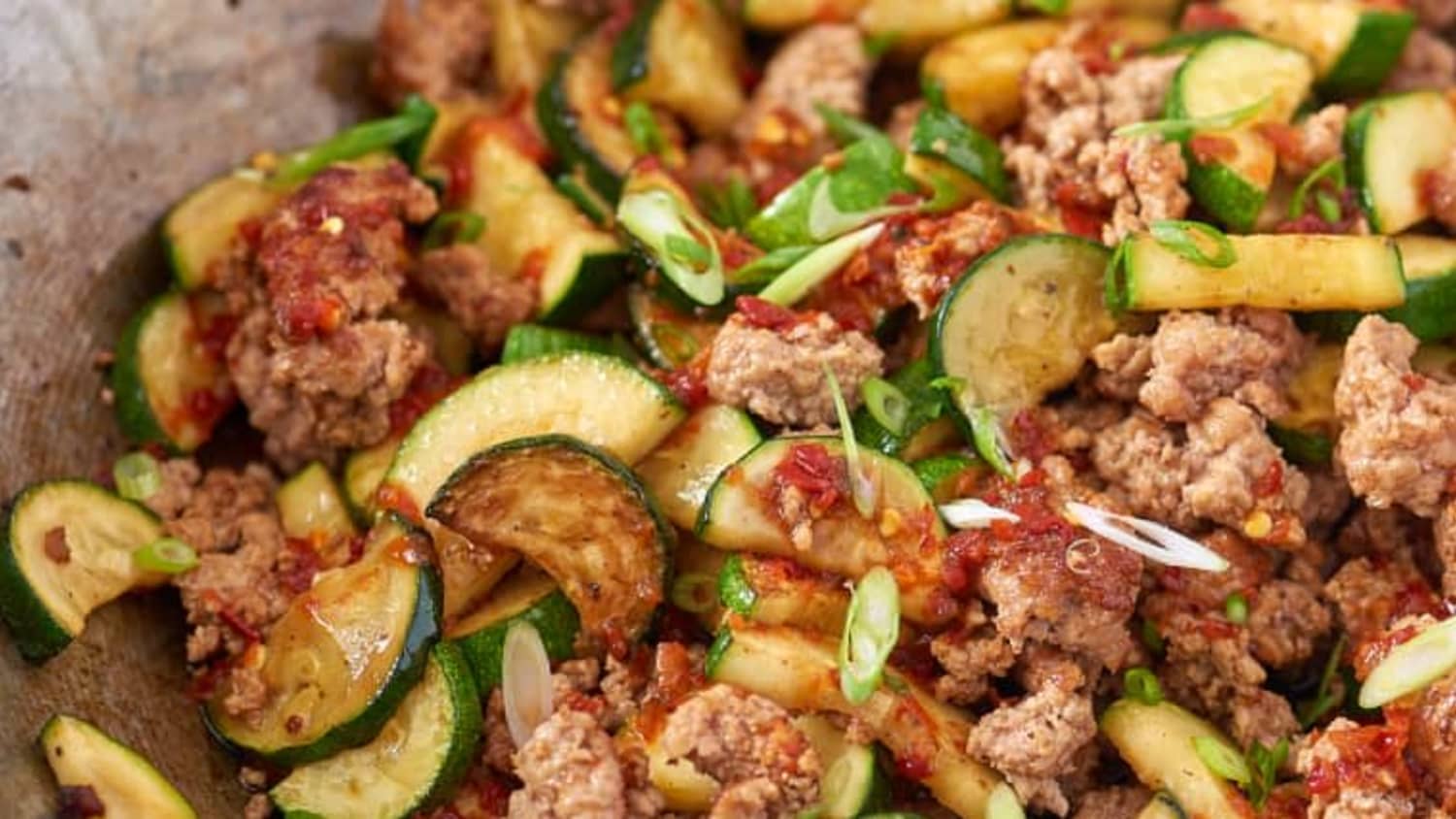 Spicy Ground Pork & Zucchini Stir-Fry