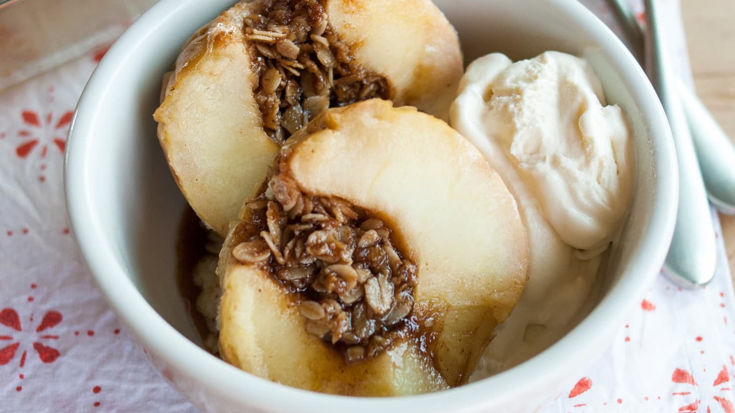 Oatmeal-Brown Sugar Baked Apples-image