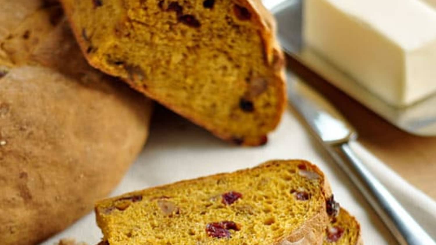 No-Knead Cran-Walnut Pumpkin Toasting Bread-image