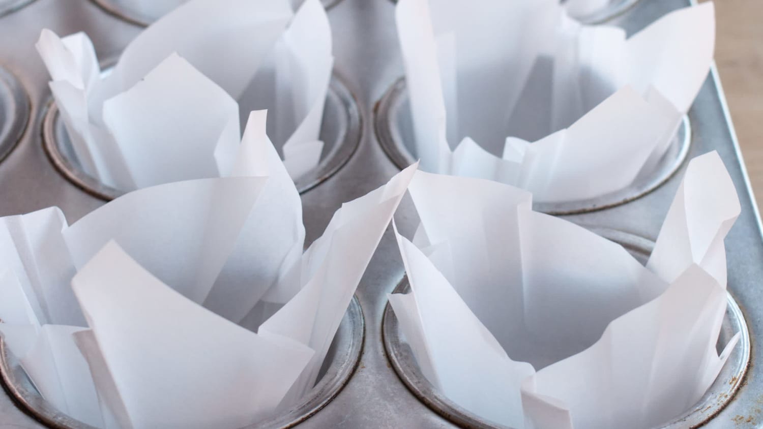 How To Make Muffin Liners out of Parchment Paper-image
