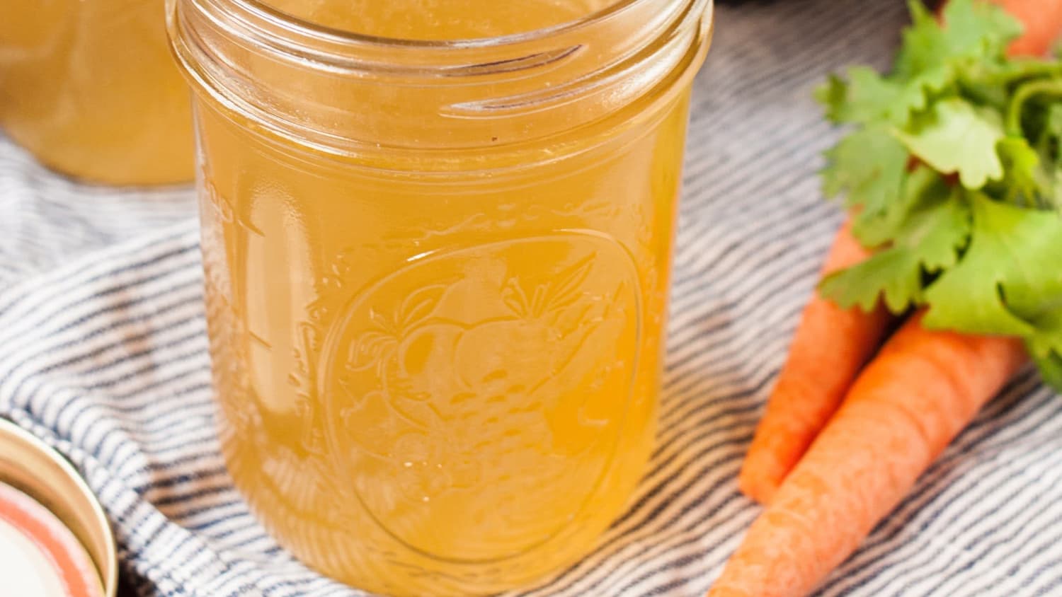 How To Make Chicken Stock In The Slow Cooker-image