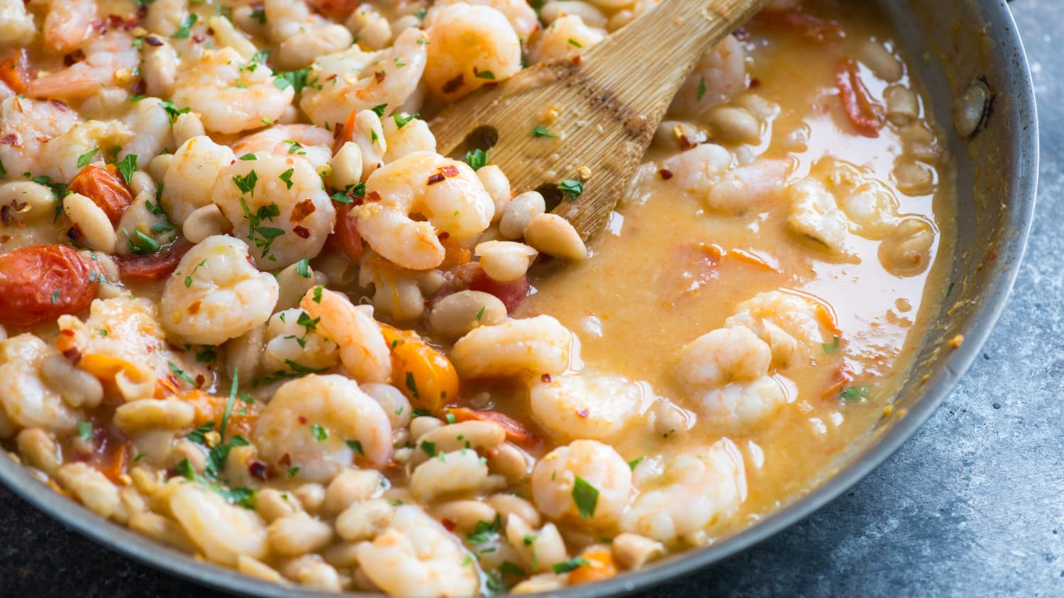 Spicy Shrimp Skillet with Tomatoes and White Beans-image