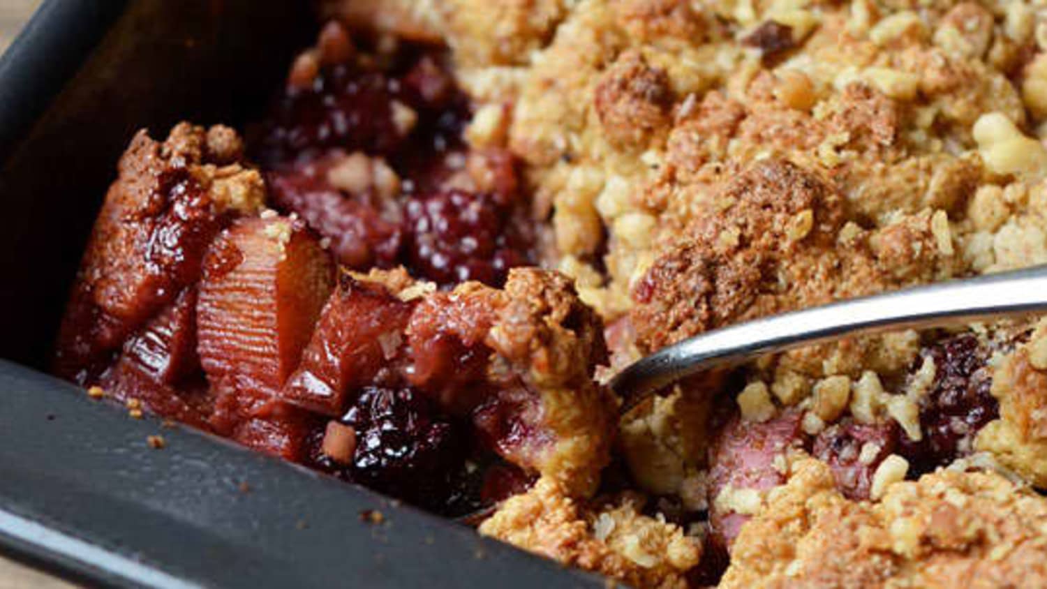 Blackberry Rhubarb Crumble-image