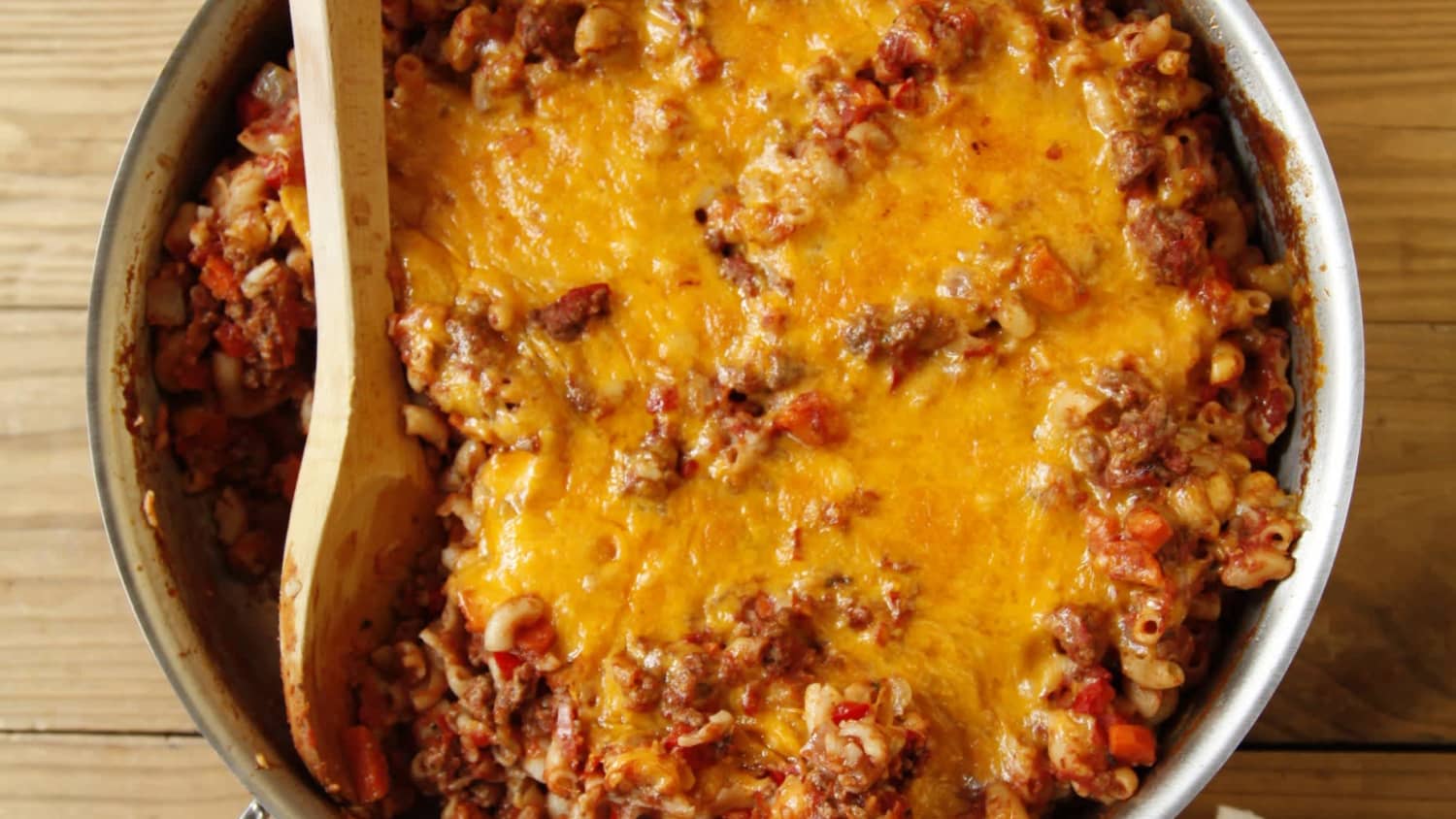 One-Skillet Cheesy Beef and Macaroni-image