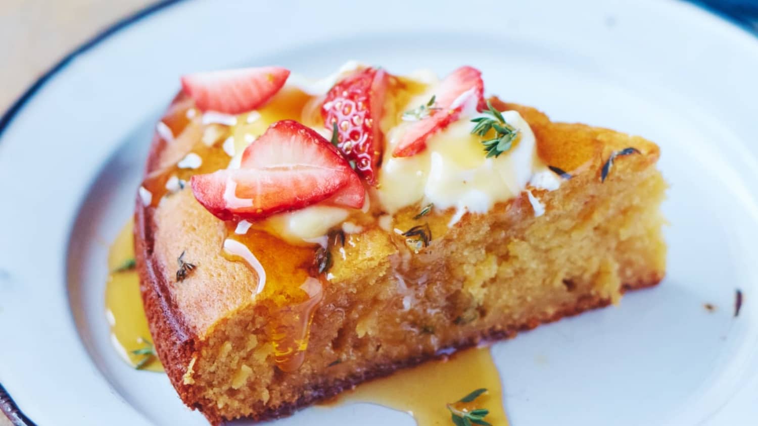 One-Bowl Yogurt and Honey Olive Oil Cake-image