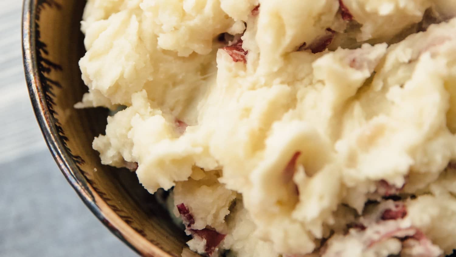 Stovetop Rustic Garlic Mashed Potatoes-image