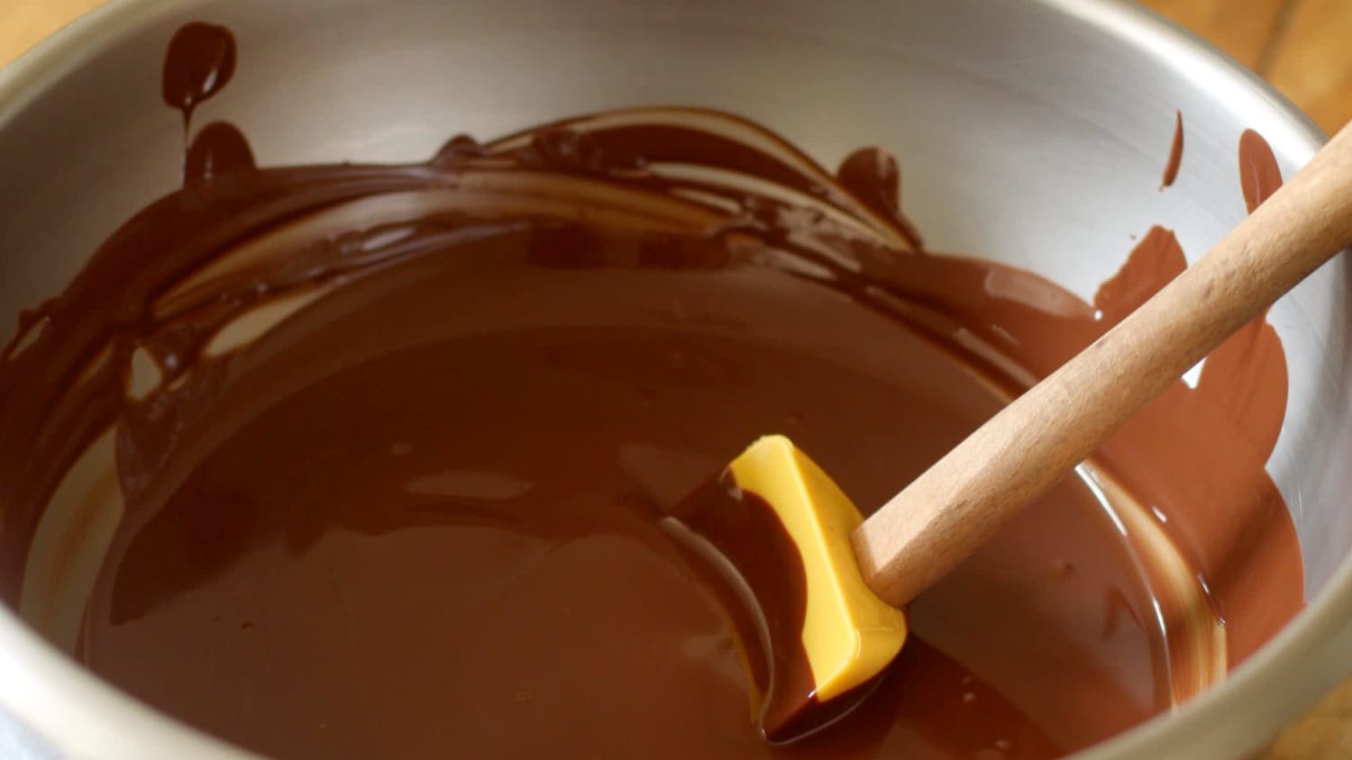 How To Temper Chocolate Without a Thermometer-image