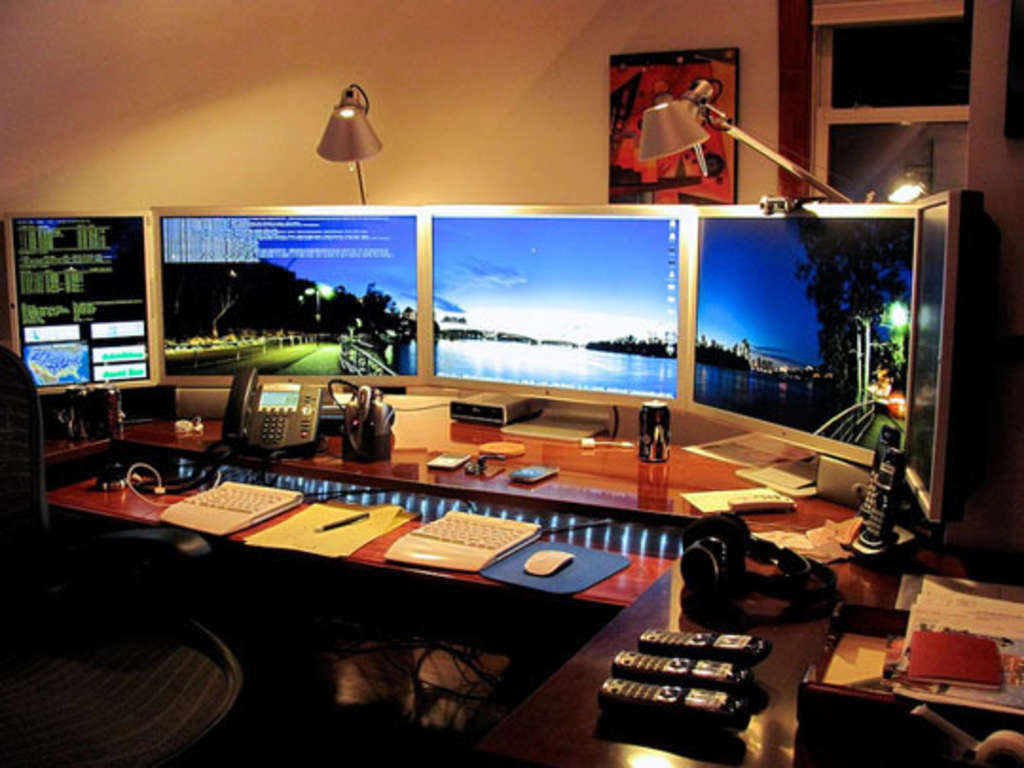Mitch's Multi-Monitor, Over the Top Home Office ...