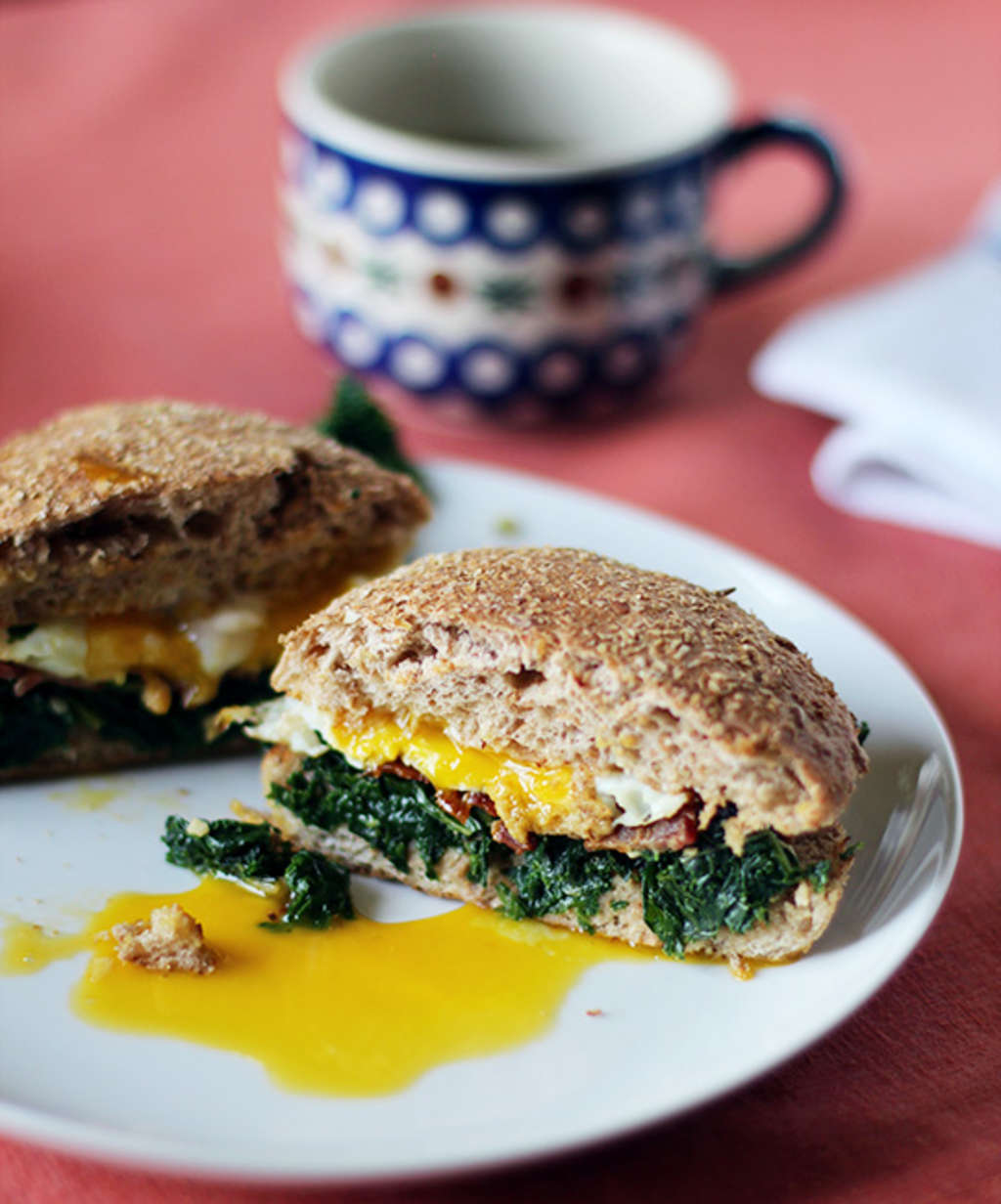 Recipe: Kale, Bacon & Egg Whole-Wheat Breakfast Sandwich ...