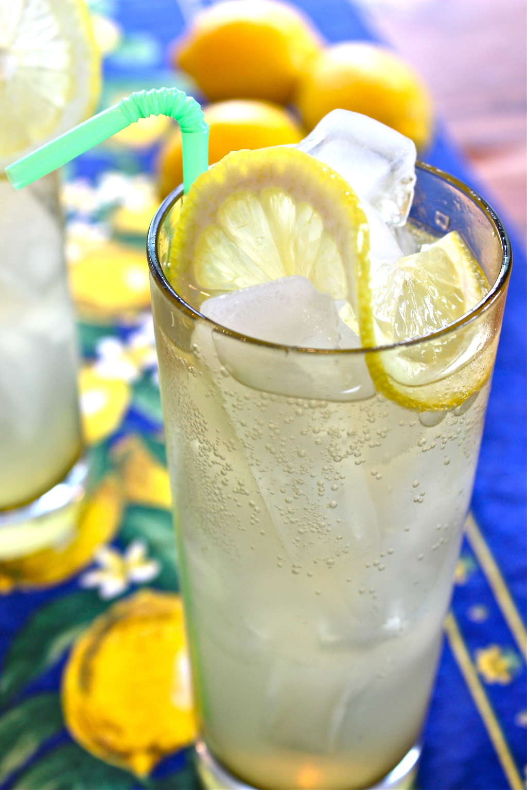 My Perfect 3-Ingredient Summer Drink: Limoncello Gin ...