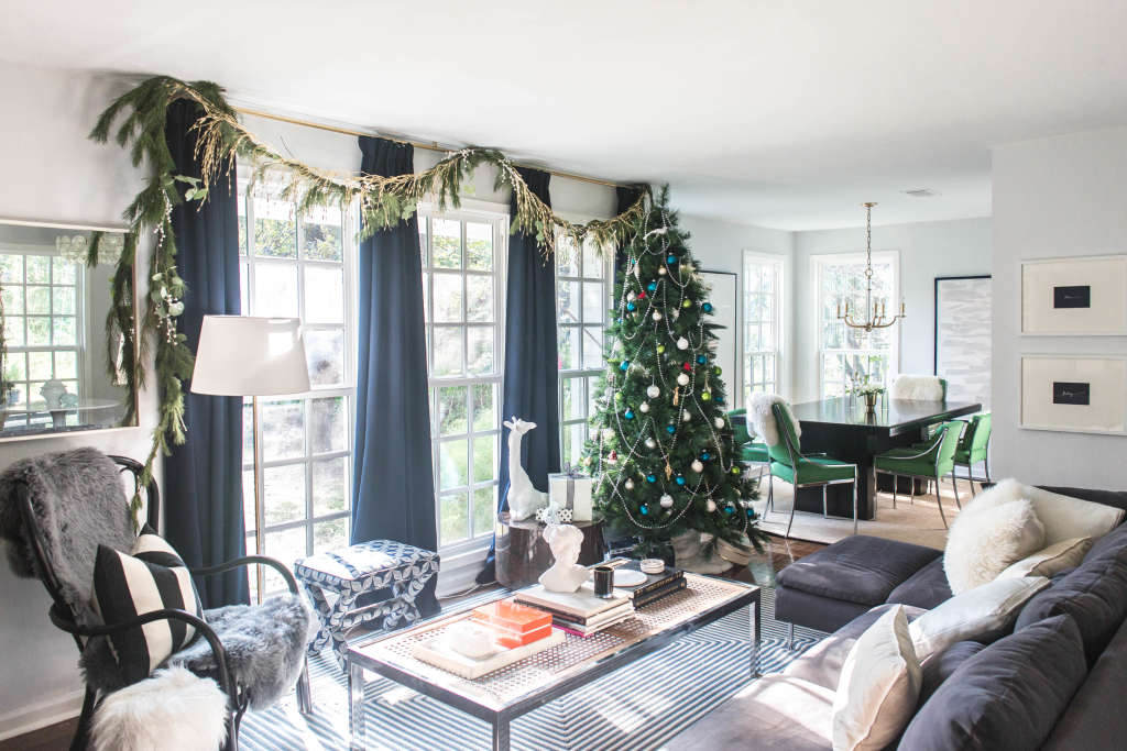 House Tour: A Chic Holiday-ready Austin Bungalow ...
