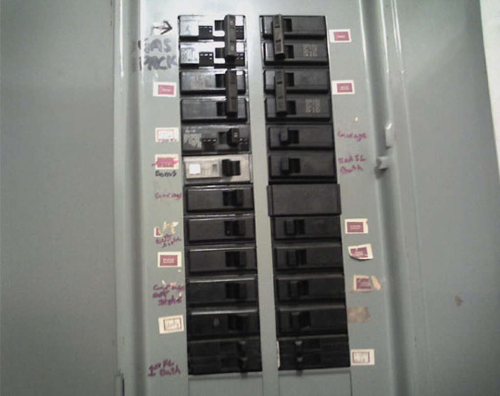 Don't Forget To Label Your Fuse Box | Apartment Therapy old apartment fuse box 