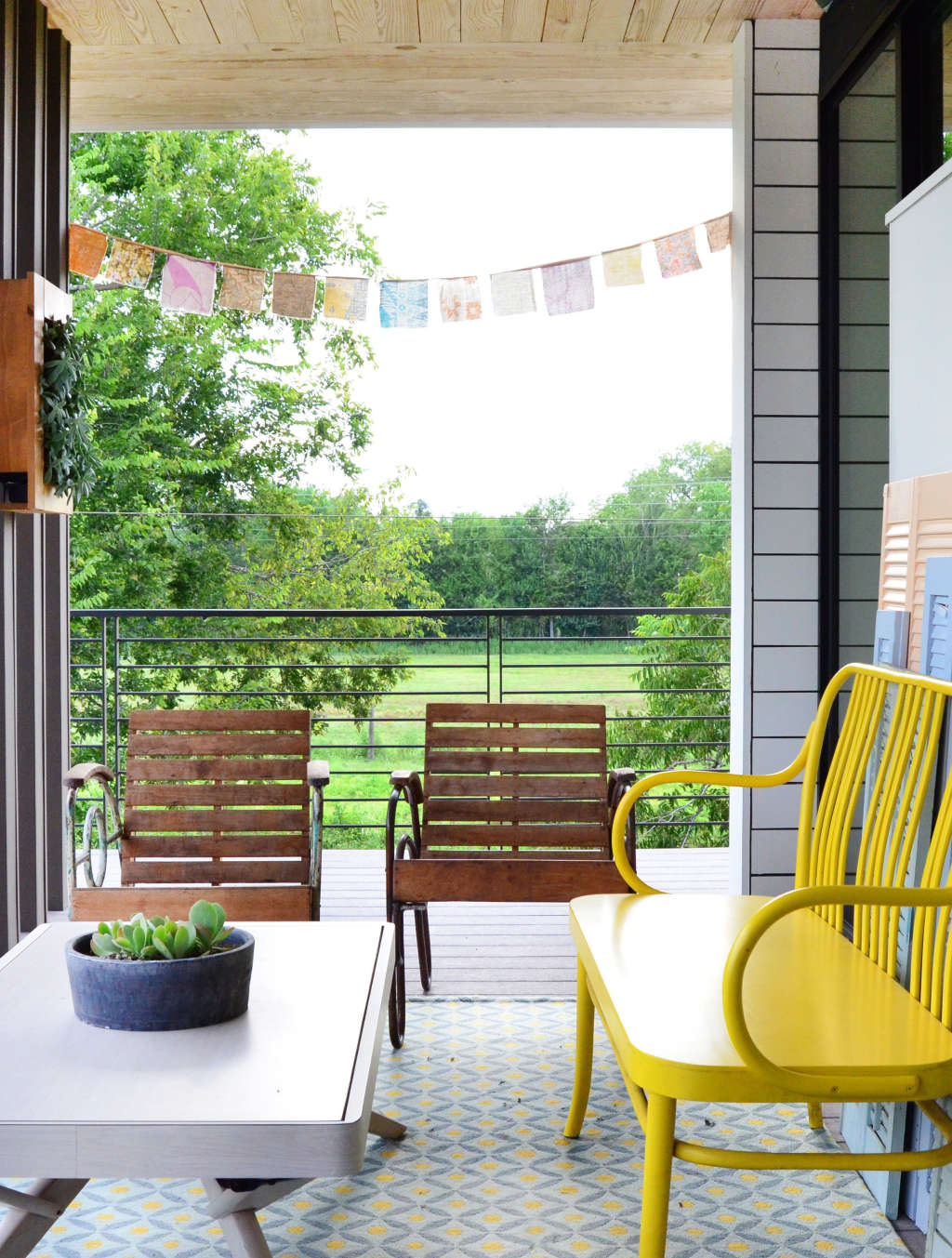 House Tour A Modern & Vintage "Tree House" in Houston Apartment Therapy