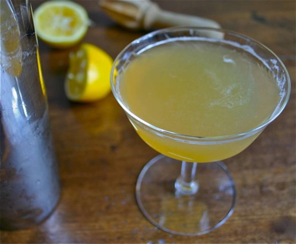 Meyer Lemon Whiskey Sour: A Sunny Drink for Winter ...