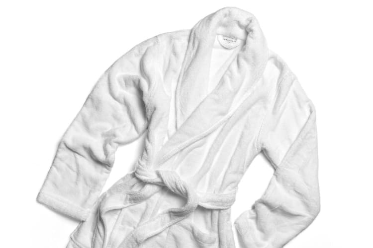 The Best Bathrobes for Lounging | Apartment Therapy