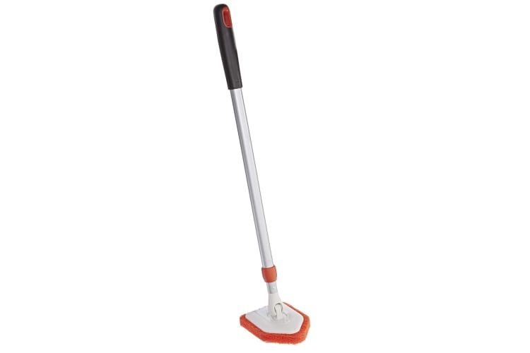 OXO Extendable Tub Cleaner Solves All Your Problems