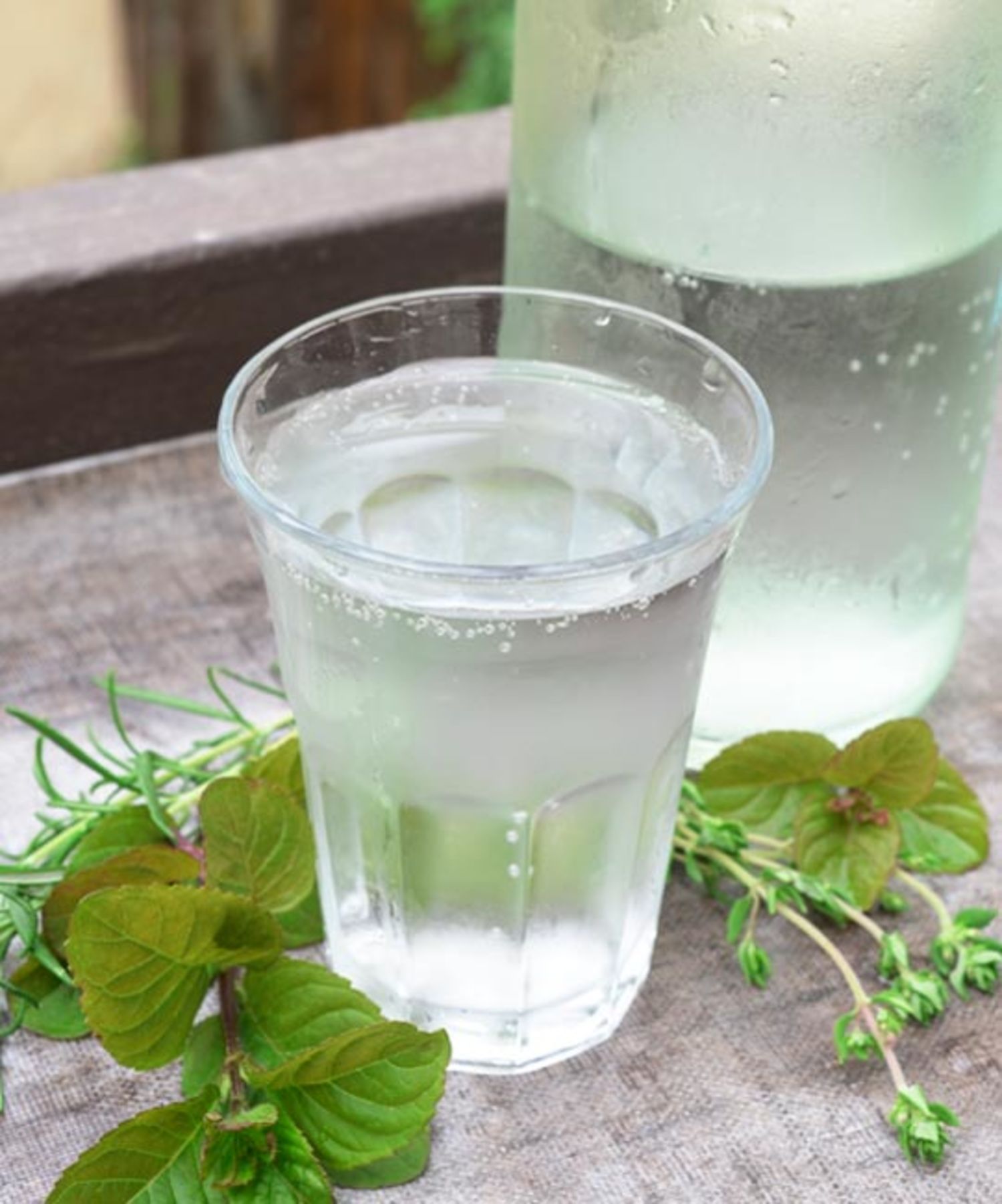 An Easy, Elegant Idea Make Your Own Sparkling Herbal Water Kitchn