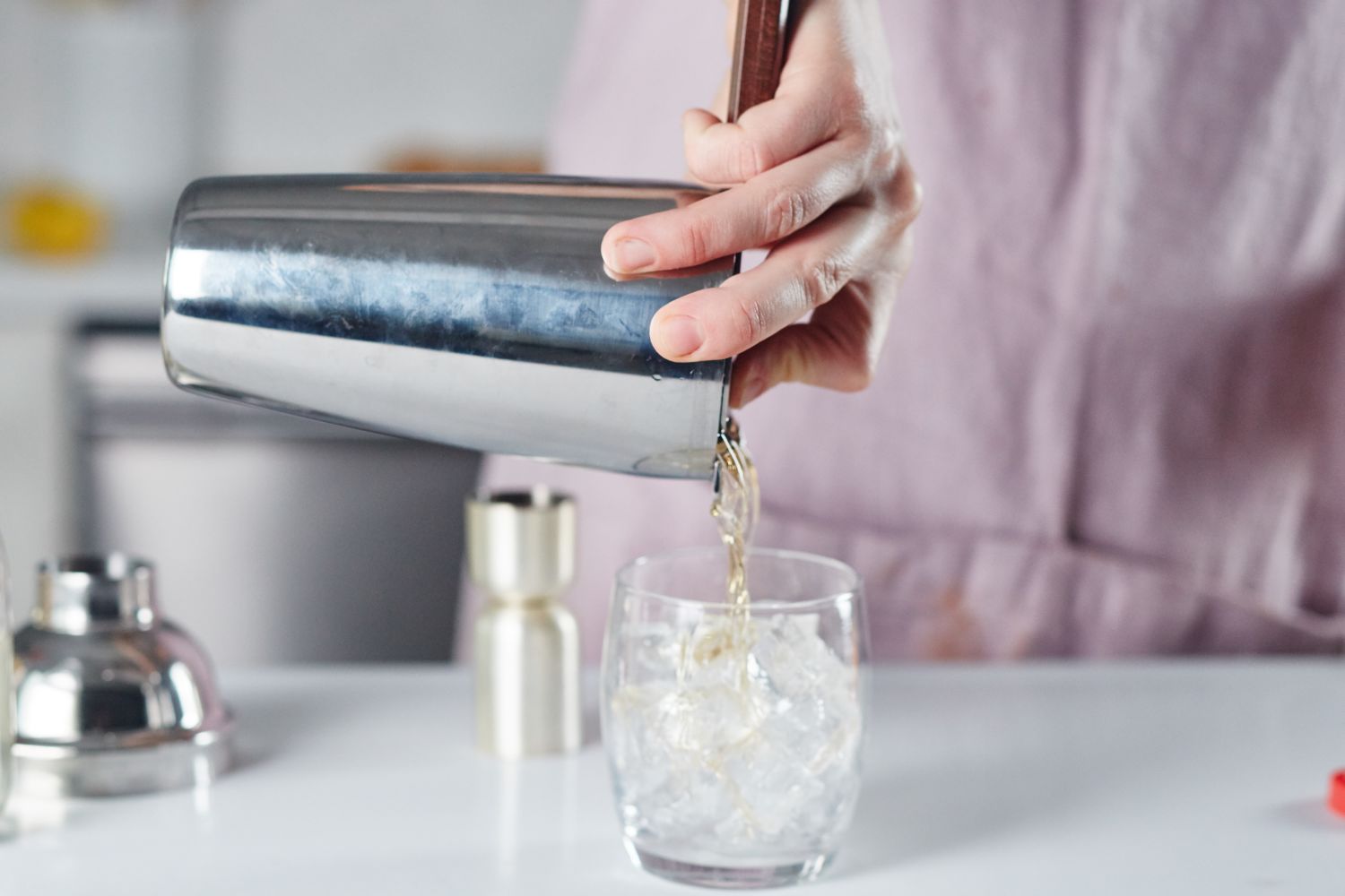 The Best Way to Make Cocktails Without a Cocktail Shaker Kitchn