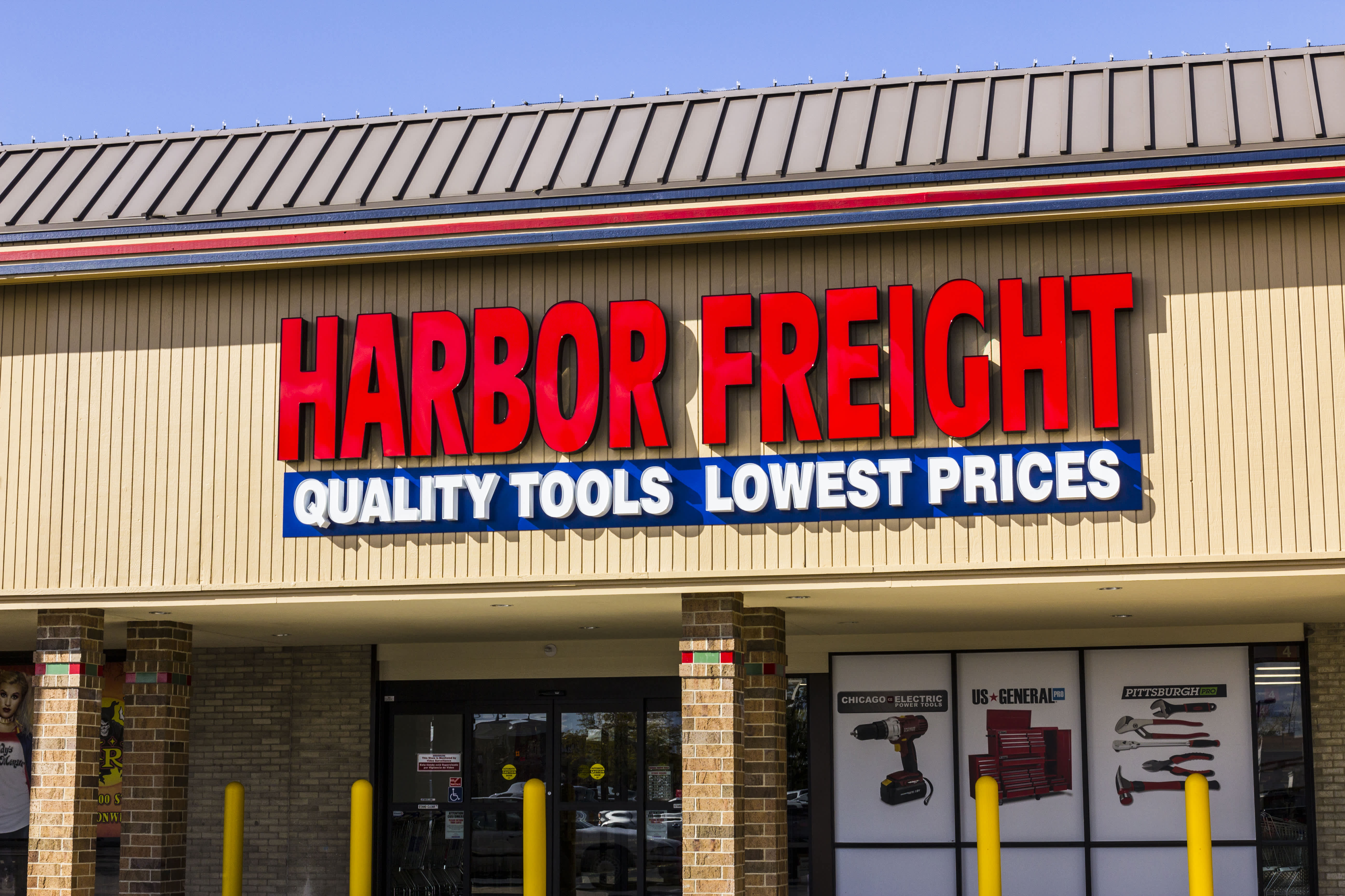 11 Harbor Freight Outdoor Lighting Finds