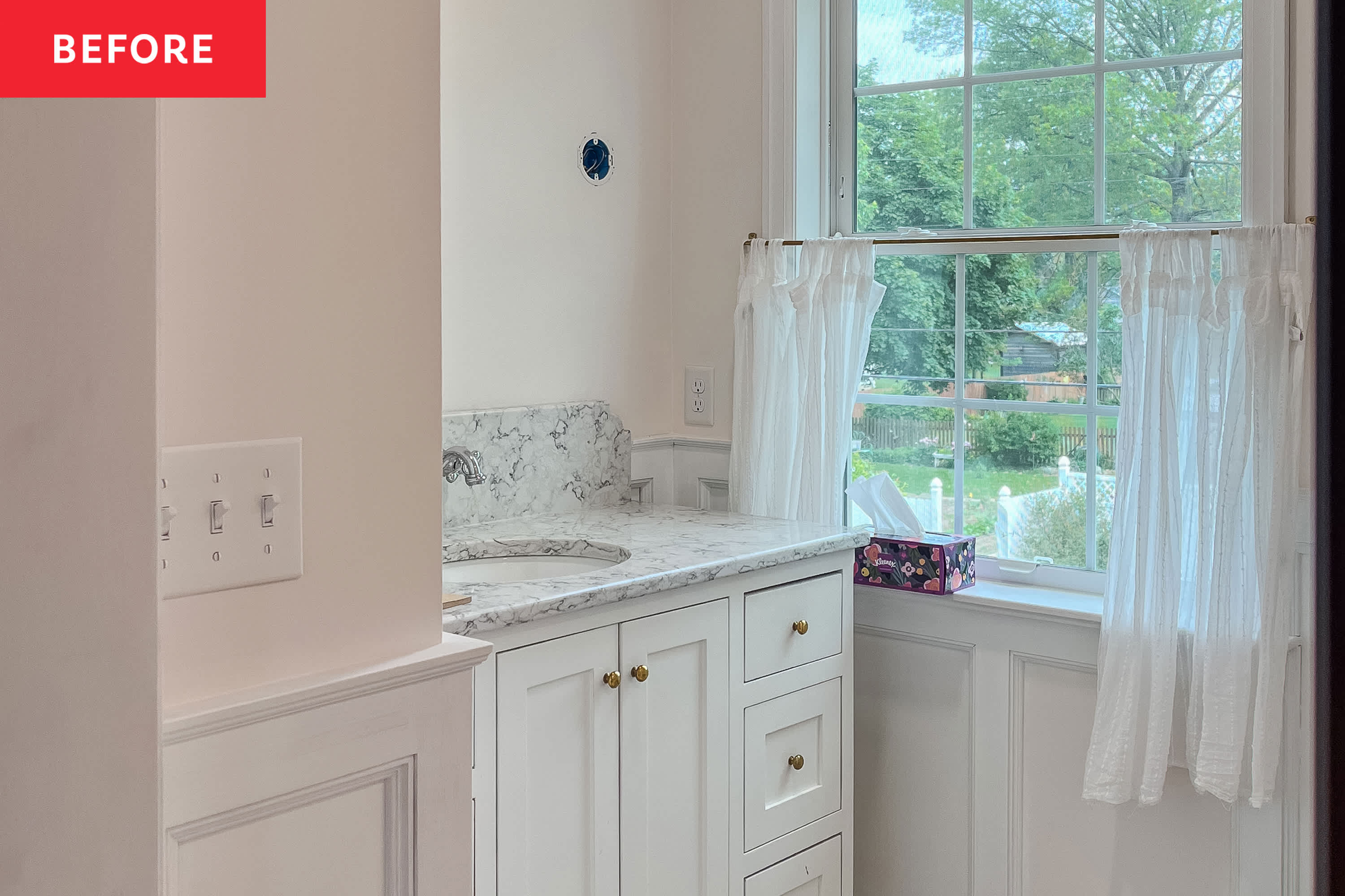 Her Hand-Drawn Motif Created the Whimsical Stamp Her Bathroom Walls Needed