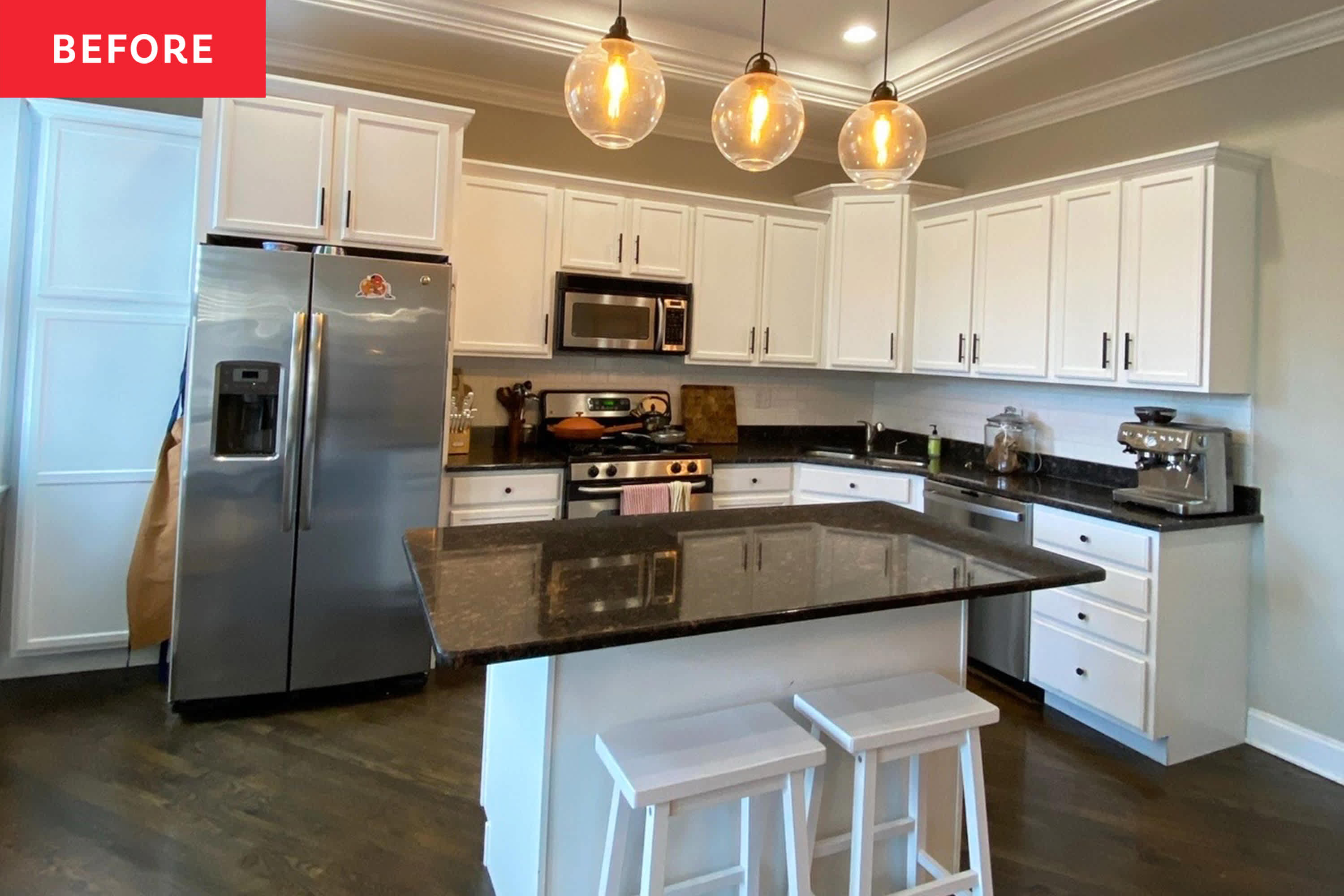 The Painted Island Is the Star of the Cottage-Inspired Kitchen Redo