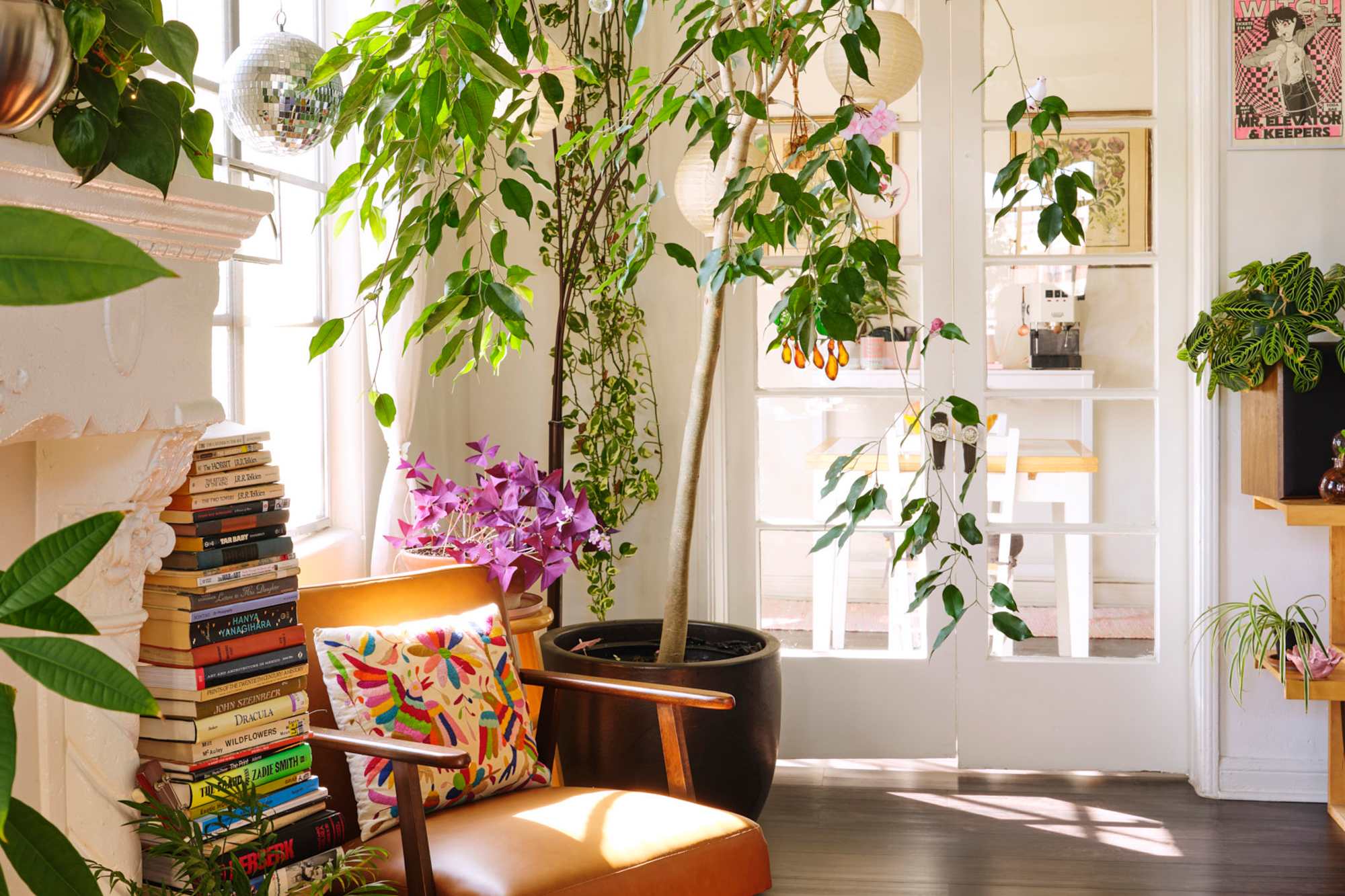 This Colorful Los Angeles Rental Feels L