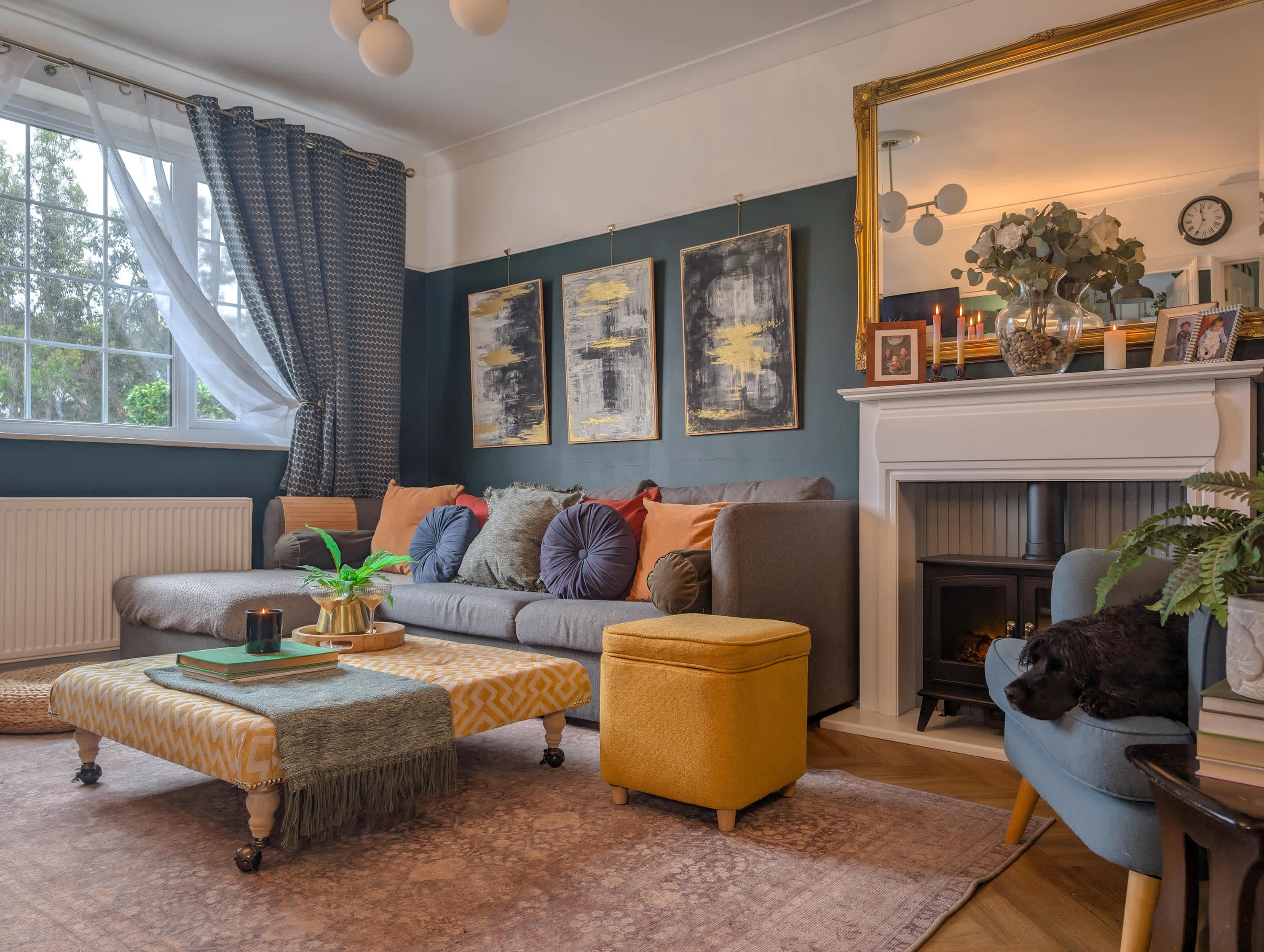 A “Featureless” 1990s House Got a Color-