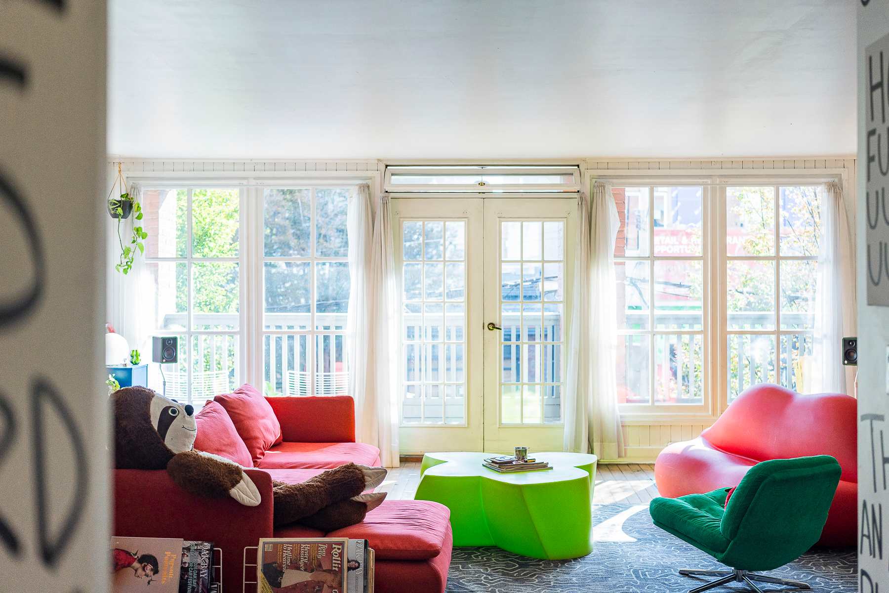 An Artist’s Rental Has a Giant Lips Sofa