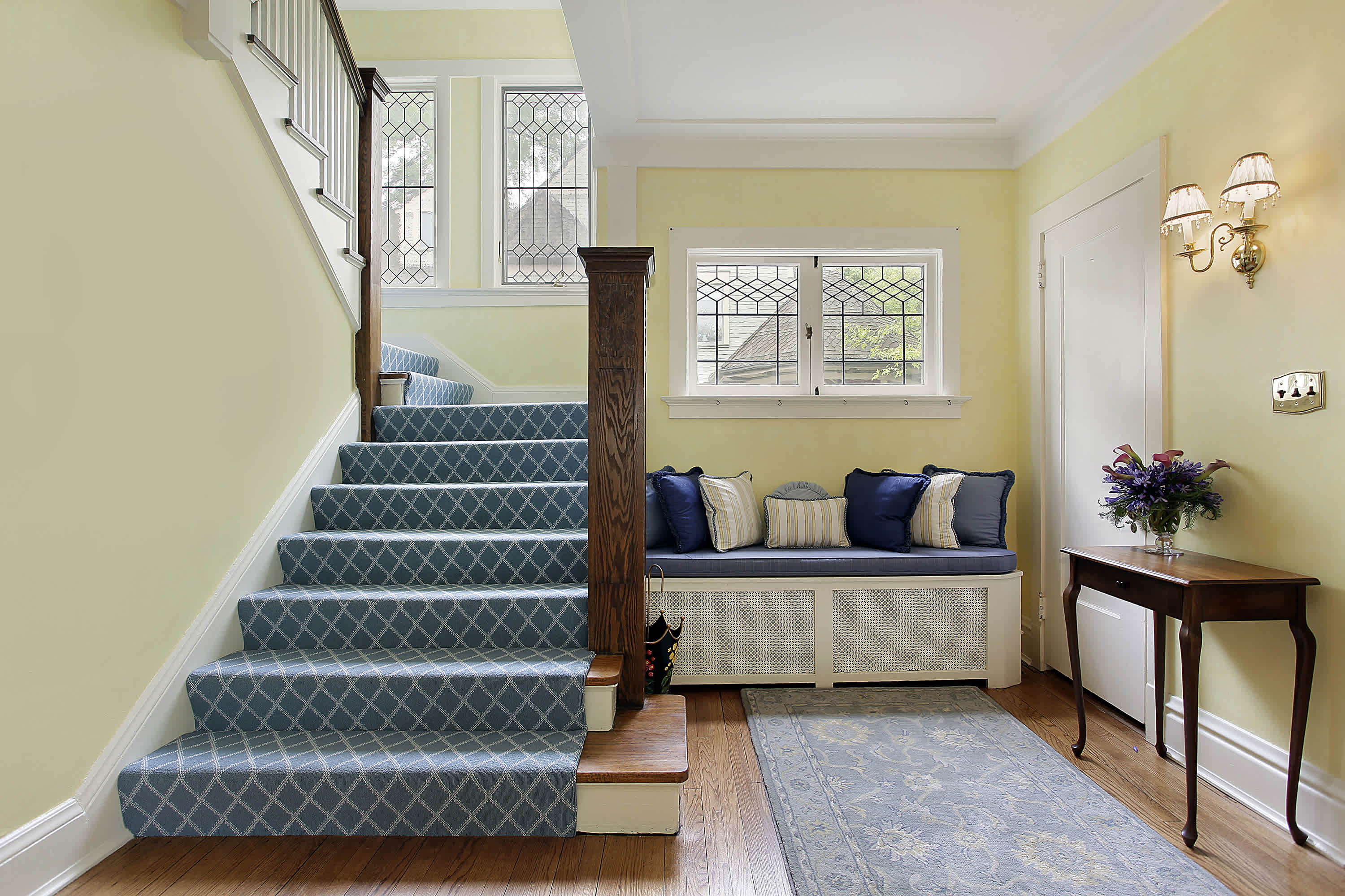 The 6 Paint Colors That Instantly Date Your Home, According to Pros