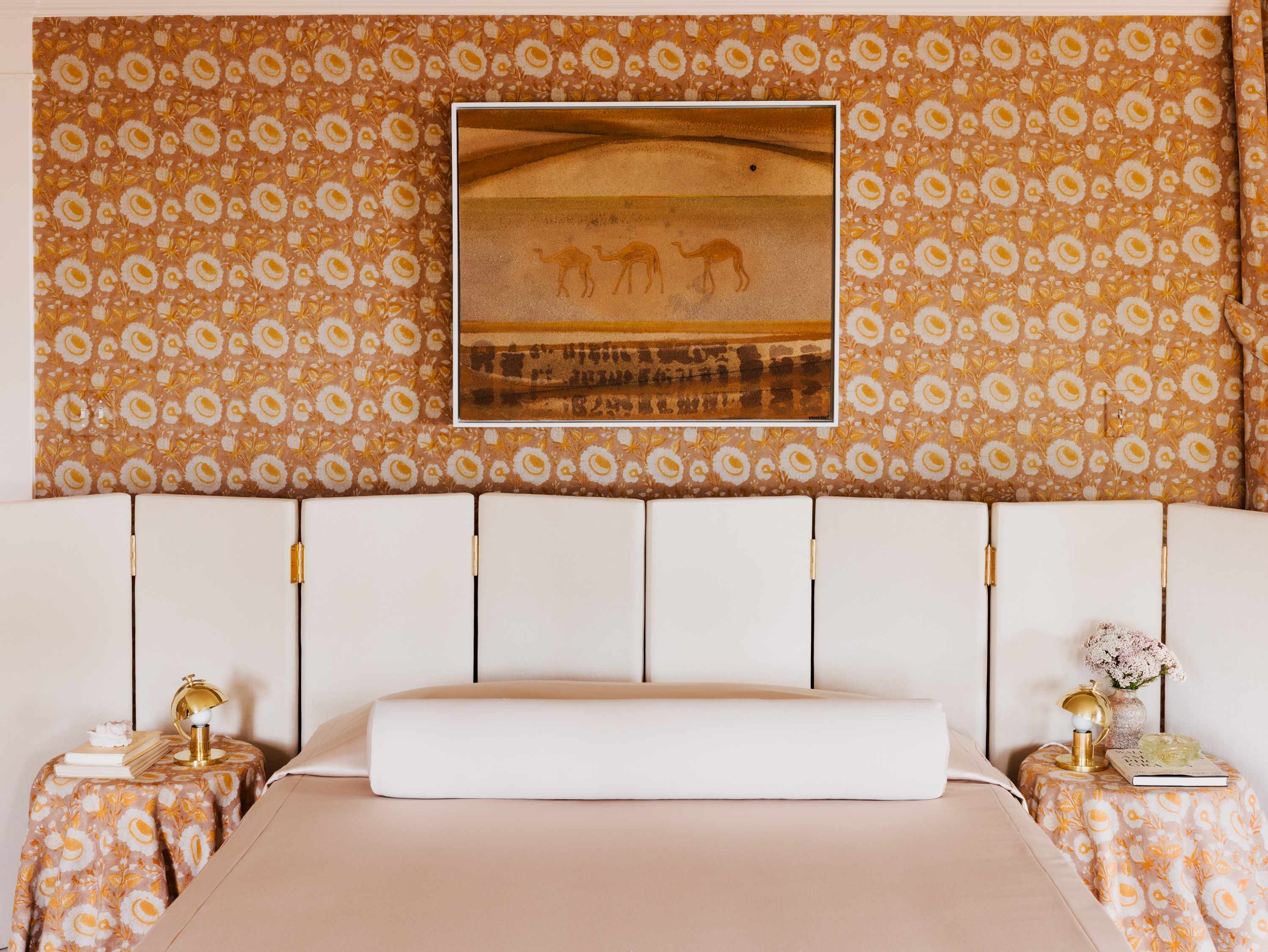 He Skipped a Bulky Headboard for a Room Divider (It's Surprisingly Cozy)