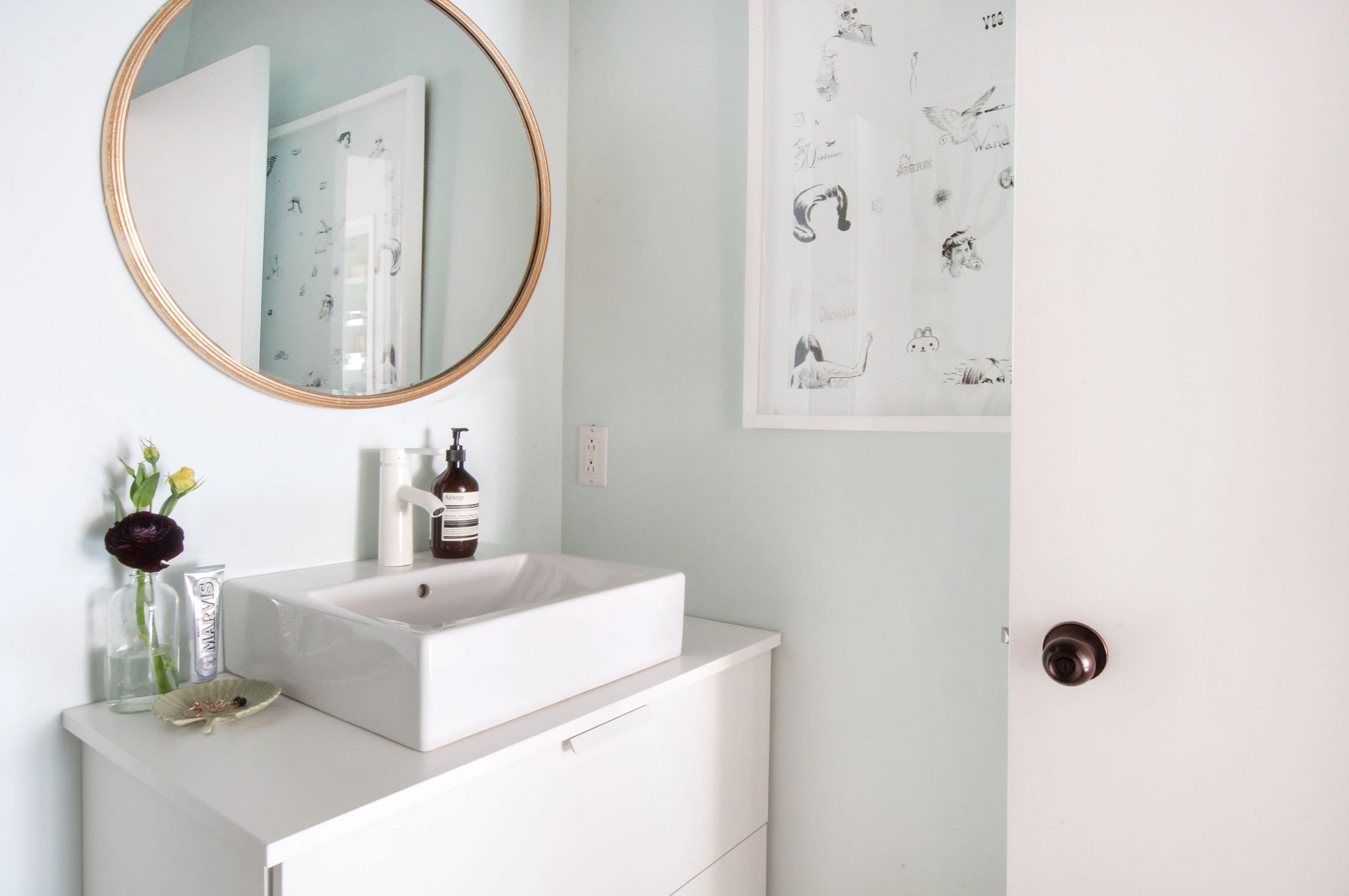 I Put a Side Table in My Tiny Bathroom - Its Surprisingly Brilliant