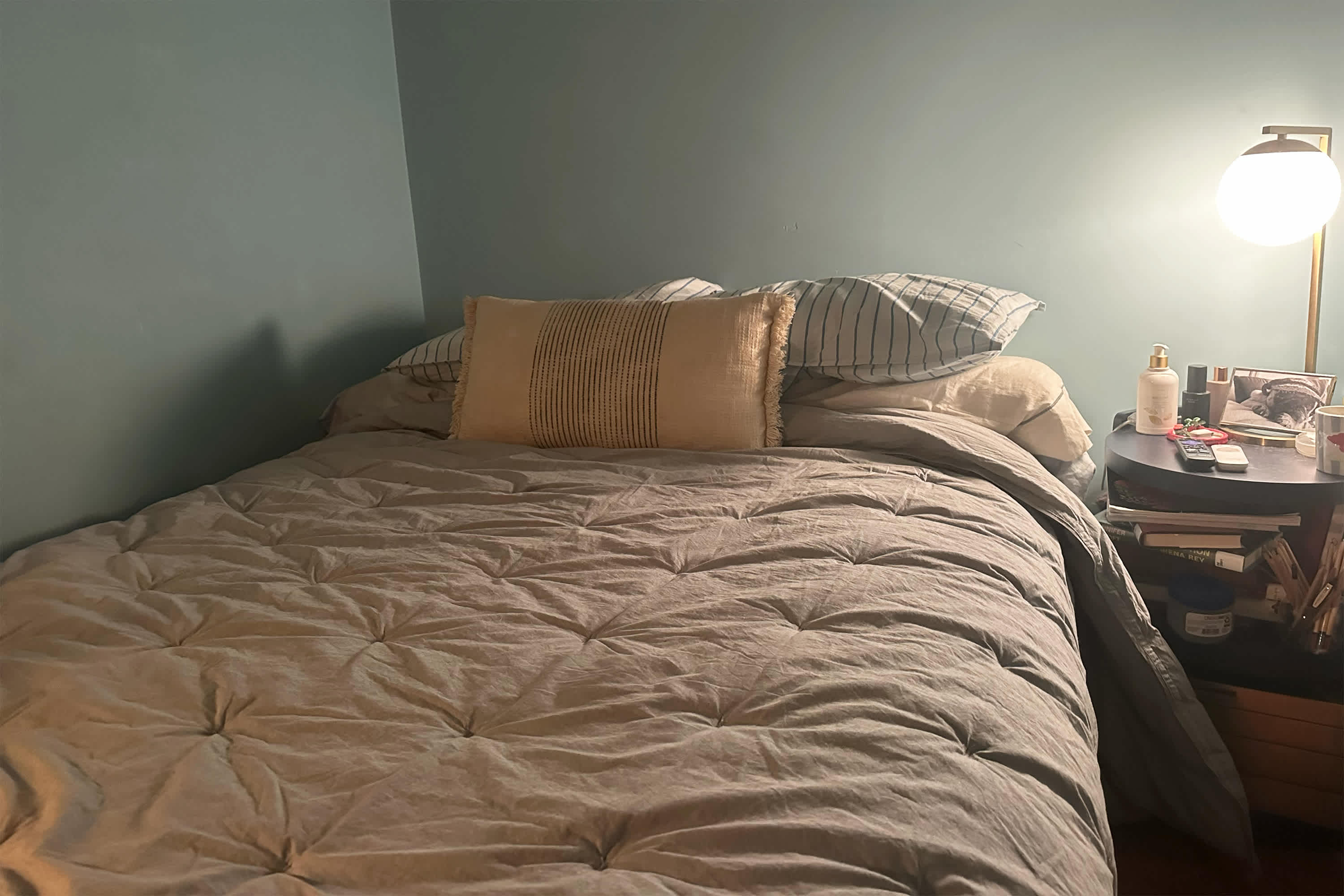 The Best Comforters for People Who Just Can’t with Duvet Covers