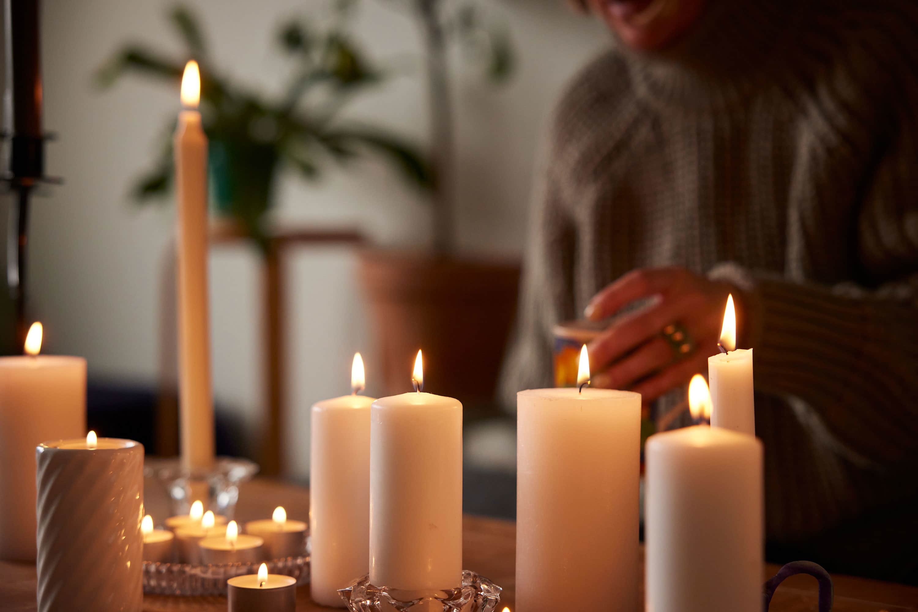These Under-$20 Candles Are the Secret to an Inviting Holiday Home