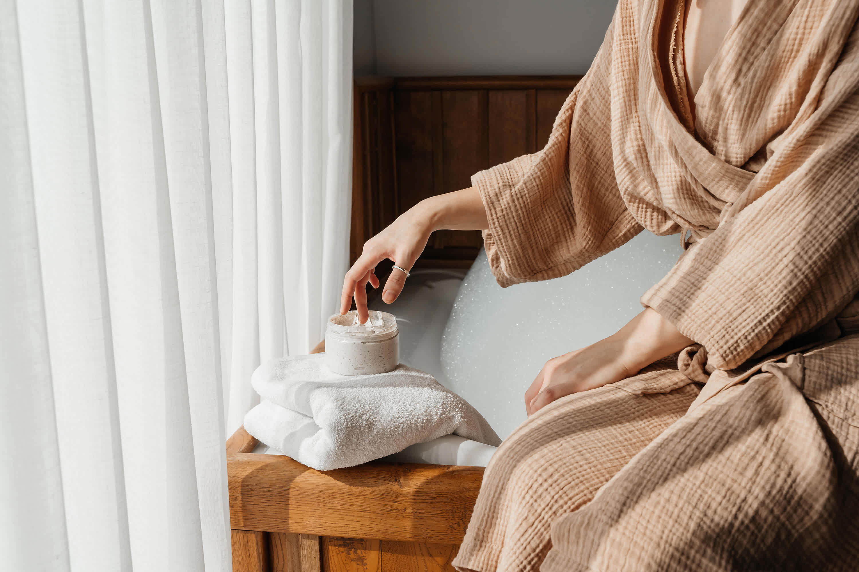 The Luxe Parachute Robe Everyone Loves Is Finally on Sale - and Im Not Missing It This Time