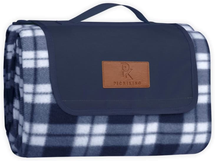 ugg outdoor picnic blanket