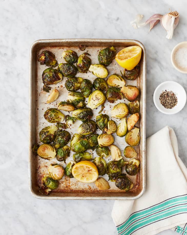 Roasted brussels sprouts with almonds and lemon juice
